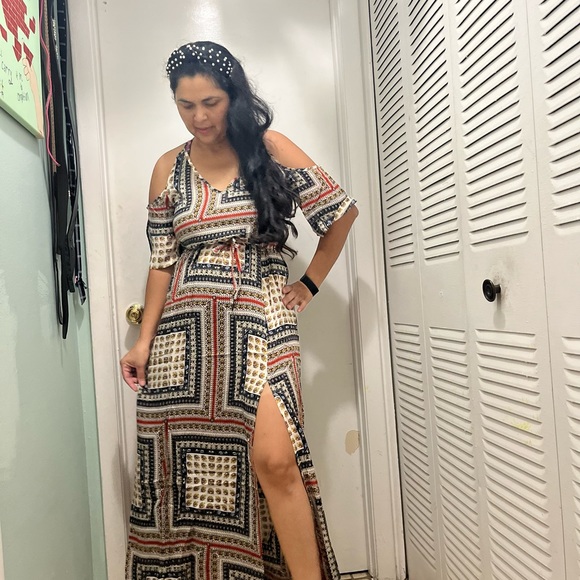 Cold shoulder Maxy dress orange/blue pattern 🍂🍁 - Picture 8 of 9